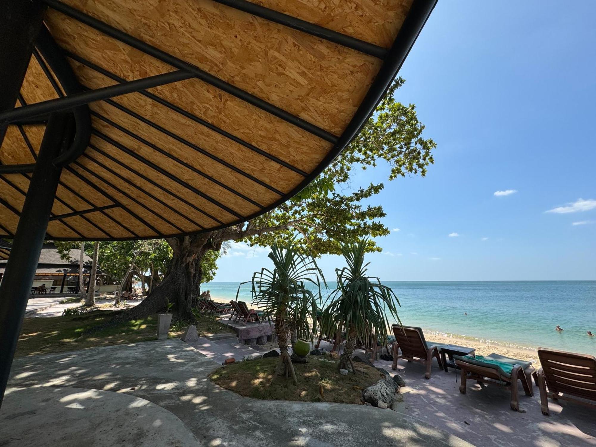 Beach Bungalow At Lanta Resort Ko Lanta Esterno foto