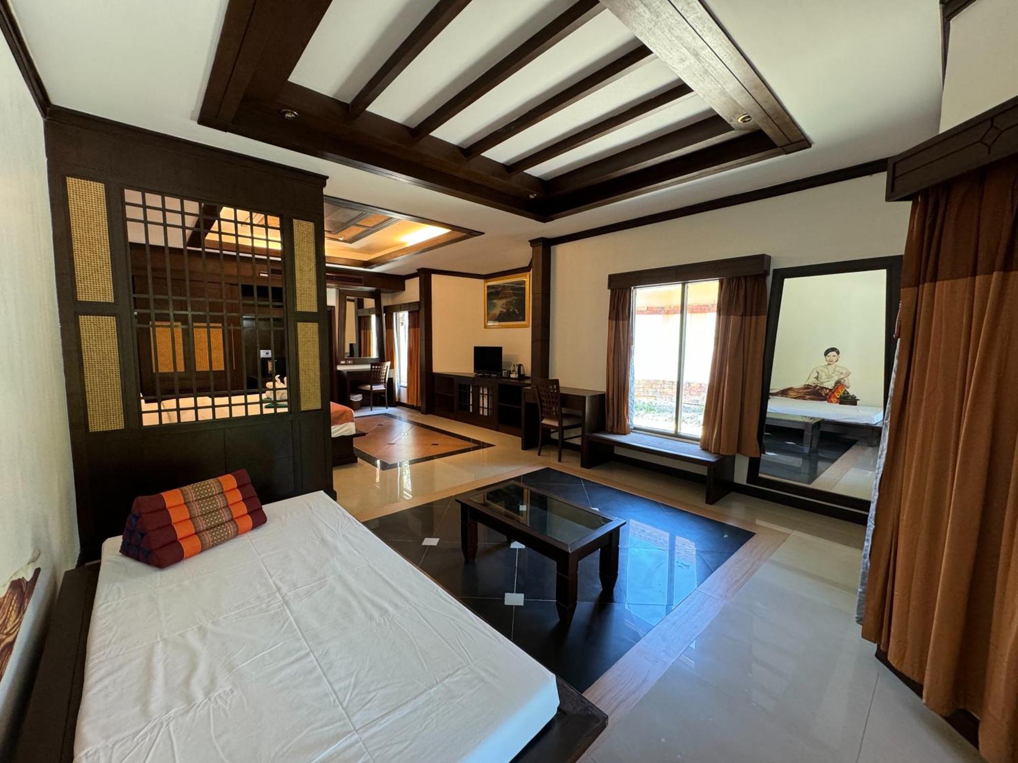 Beach Bungalow At Lanta Resort Ko Lanta Esterno foto