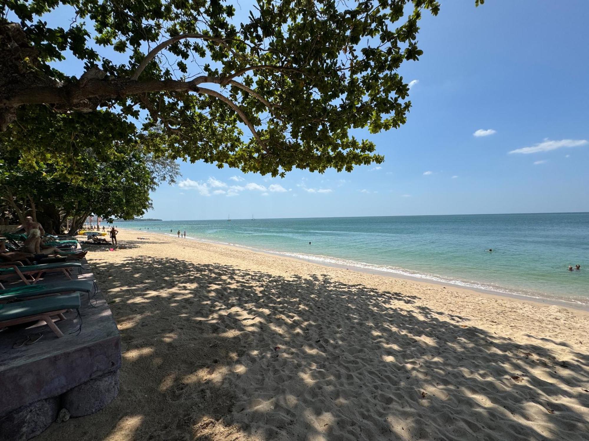 Beach Bungalow At Lanta Resort Ko Lanta Esterno foto