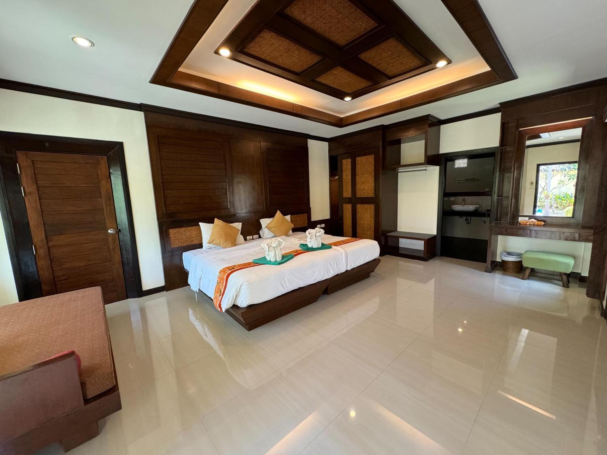 Beach Bungalow At Lanta Resort Ko Lanta Esterno foto