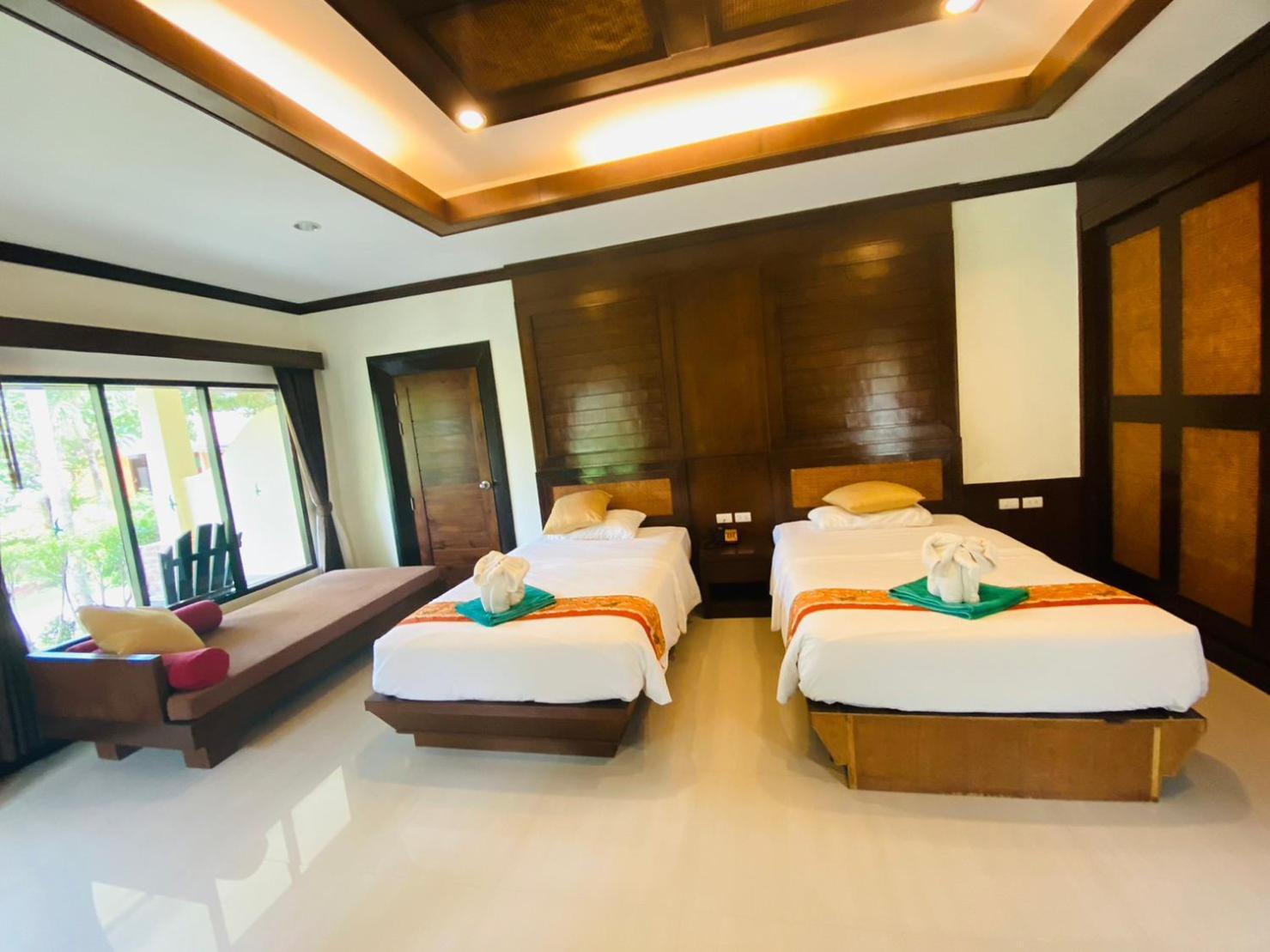 Beach Bungalow At Lanta Resort Ko Lanta Esterno foto